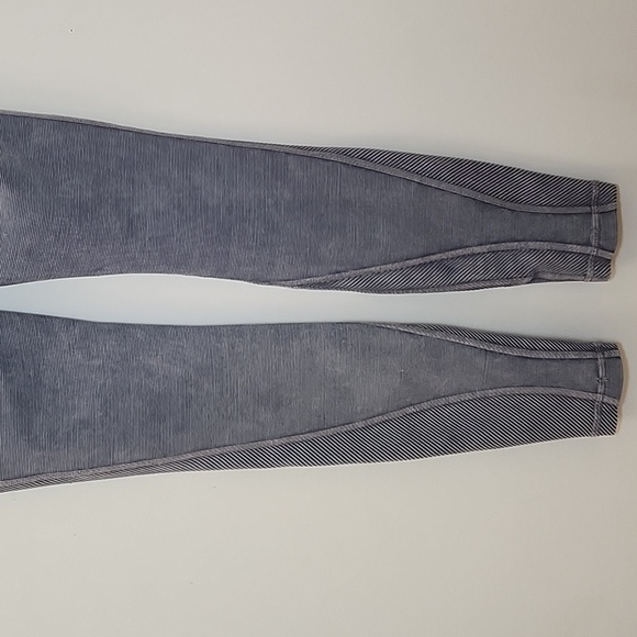 Lululemon Wunder Under High-Rise TightnSnow Washed Ribbed 28" Sze 0 - Picture 13 of 16